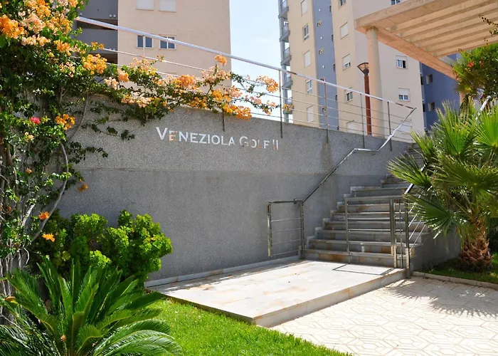 Veneziola Paraiso Apartment