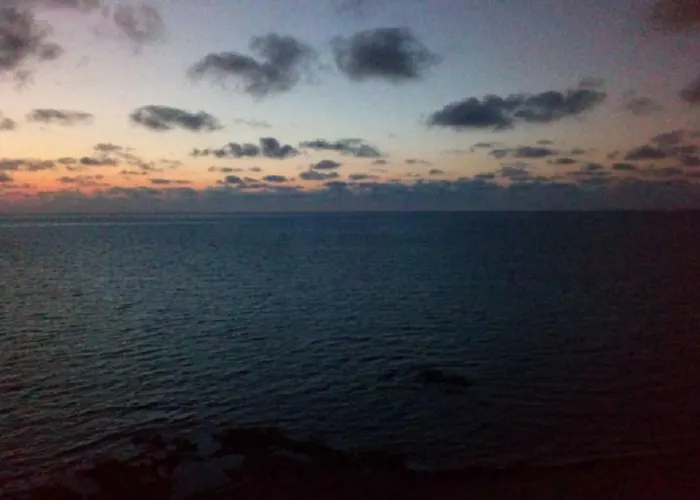 Veneziola Paraiso Apartment *